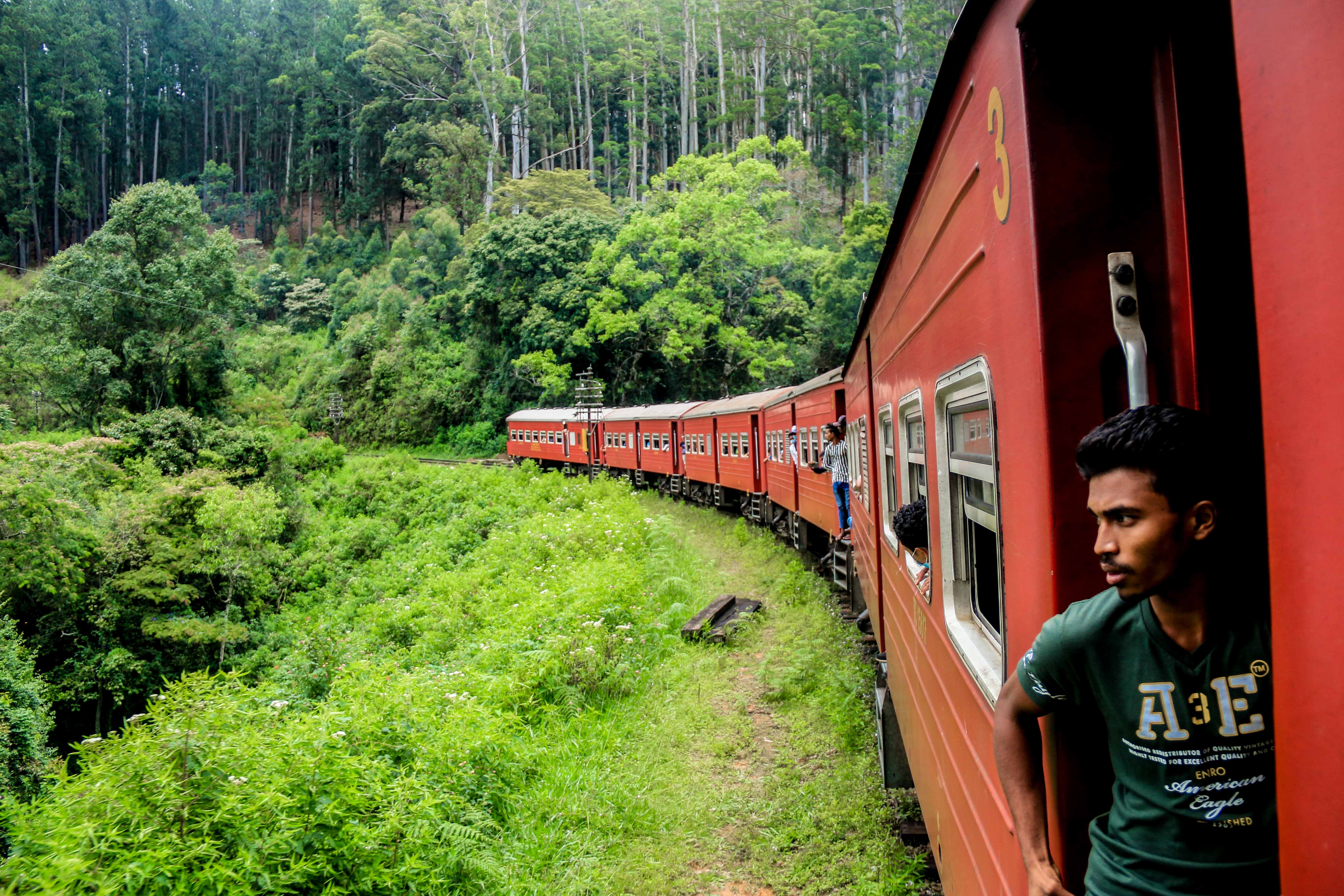 Voyage dans un train au Sri Lanka